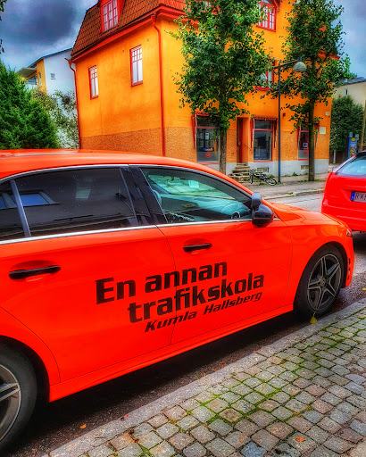 En Annan Trafikskola Kumla